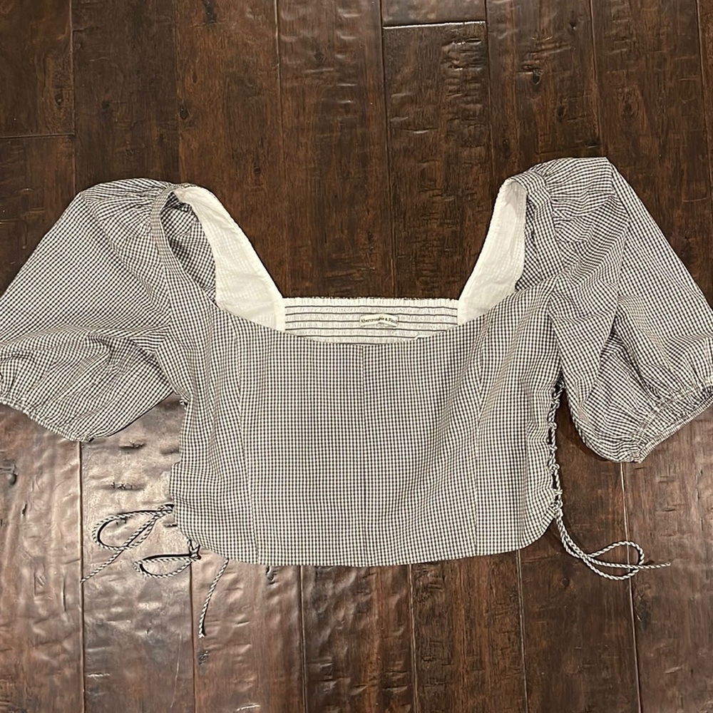 Abercrombie & Fitch Top